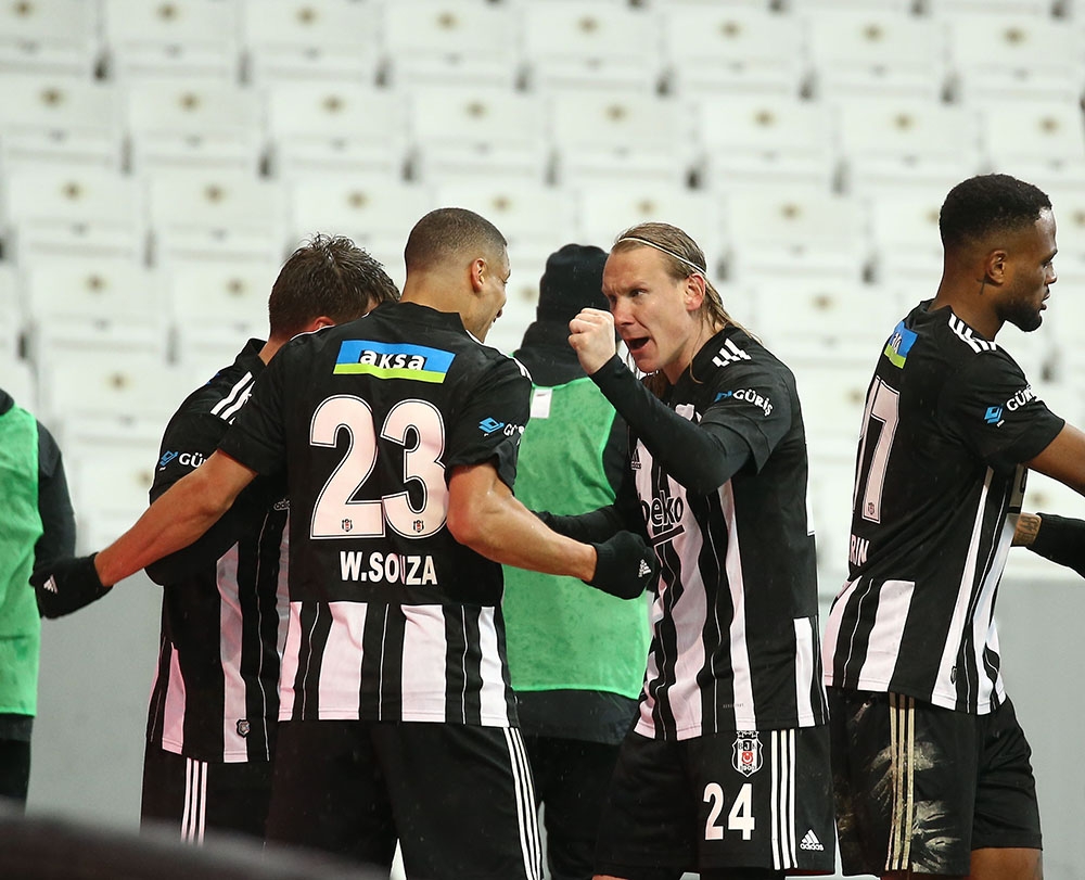 Süper Lig: Beşiktaş: 1 - Fenerbahçe: 1 (Maç sonucu)