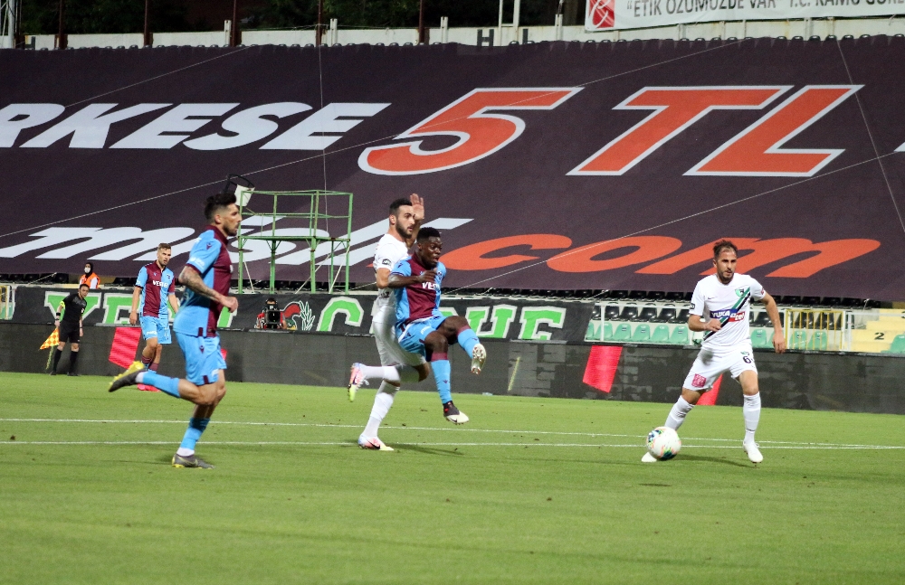 Süper Lig: Denizlispor: 2 - Trabzonspor: 1 (Maç sonucu)