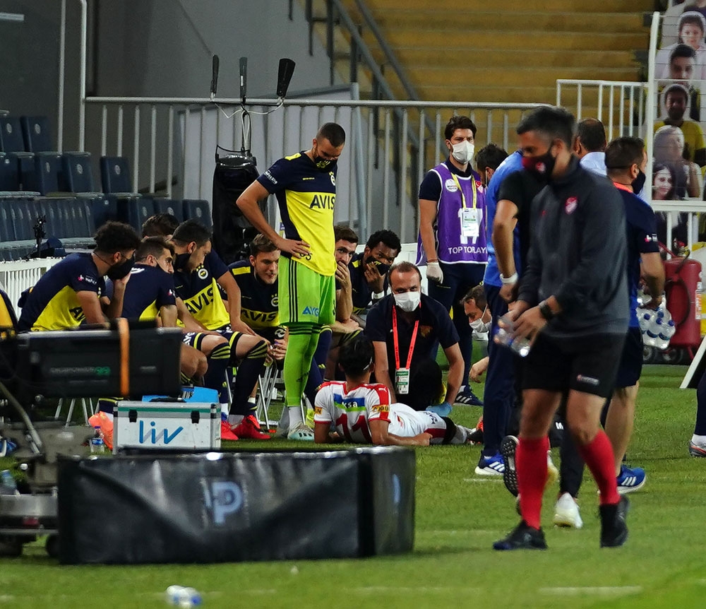 Süper Lig: Fenerbahçe: 2- Göztepe: 0 (İlk yarı)