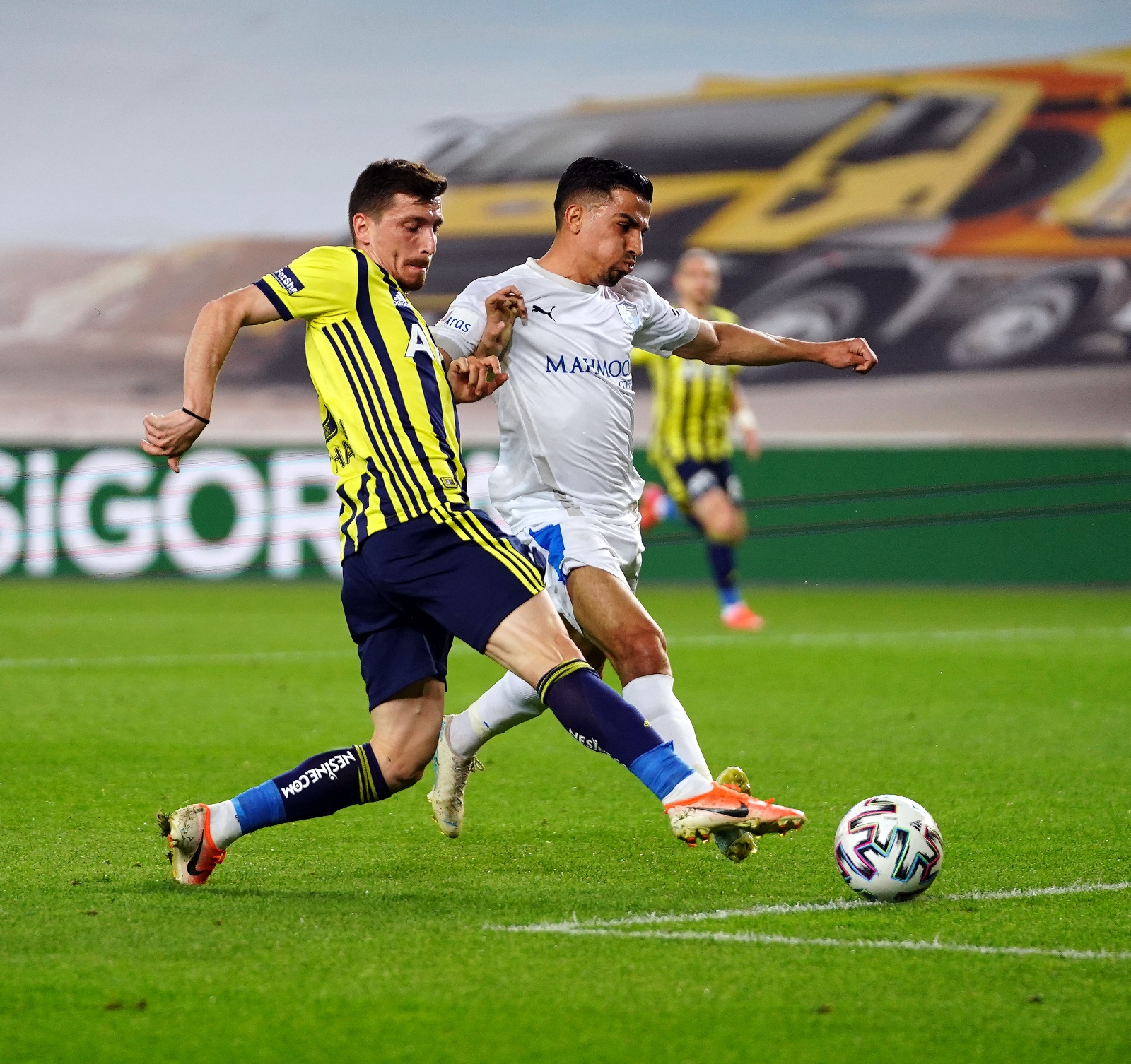 Süper Lig: Fenerbahçe: 3 - BB Erzurumspor: 0 (İlk yarı)
