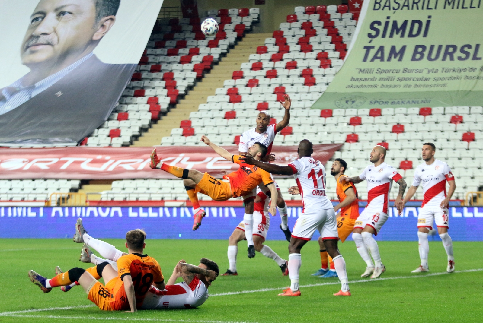 Süper Lig: FT Antalyaspor: 0 -Galatasaray: 1 (Maç sonucu)
