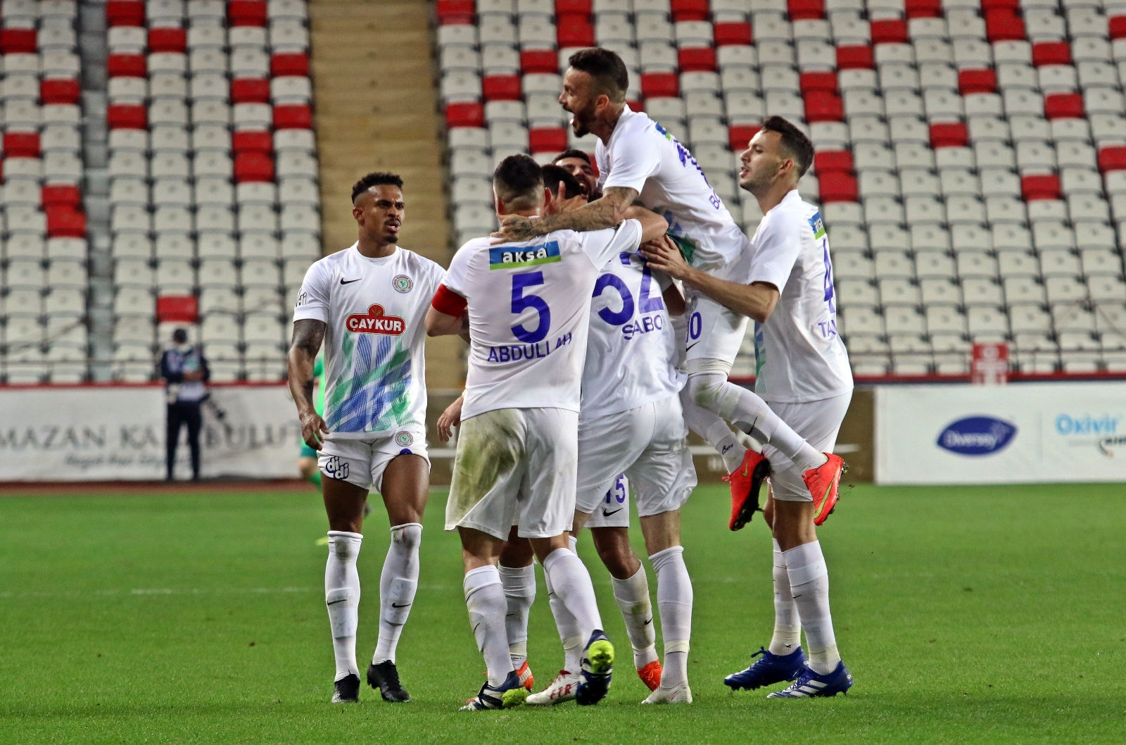 Süper Lig: FT Antalyaspor: 2 - Çaykur Rizespor: 3 (Maç sonucu)