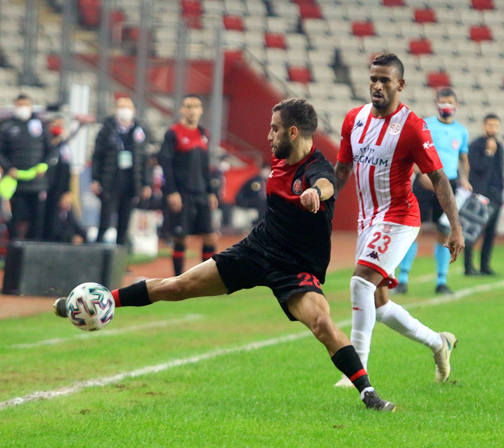 Süper Lig: FT Antalyaspor: 3 - Fatih Karagümrük: 1 (Maç sonucu)