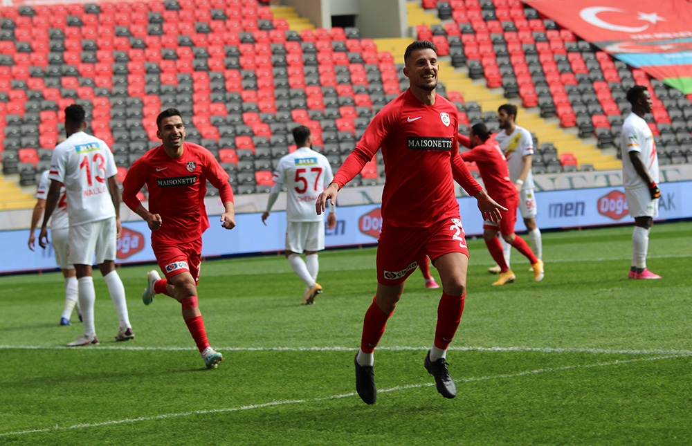 Süper Lig: Gaziantep FK: 1 - Yeni Malatyaspor: 0 (İlk Yarı)