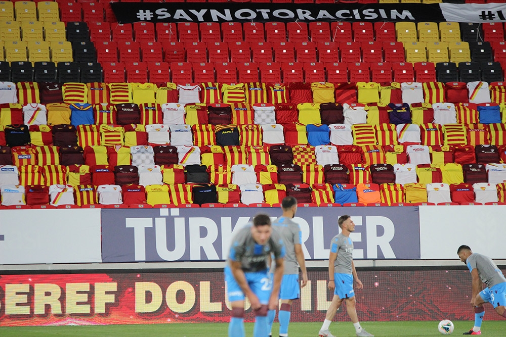 Süper Lig: Göztepe: 0 - Trabzonspor: 1 (İlk yarı)