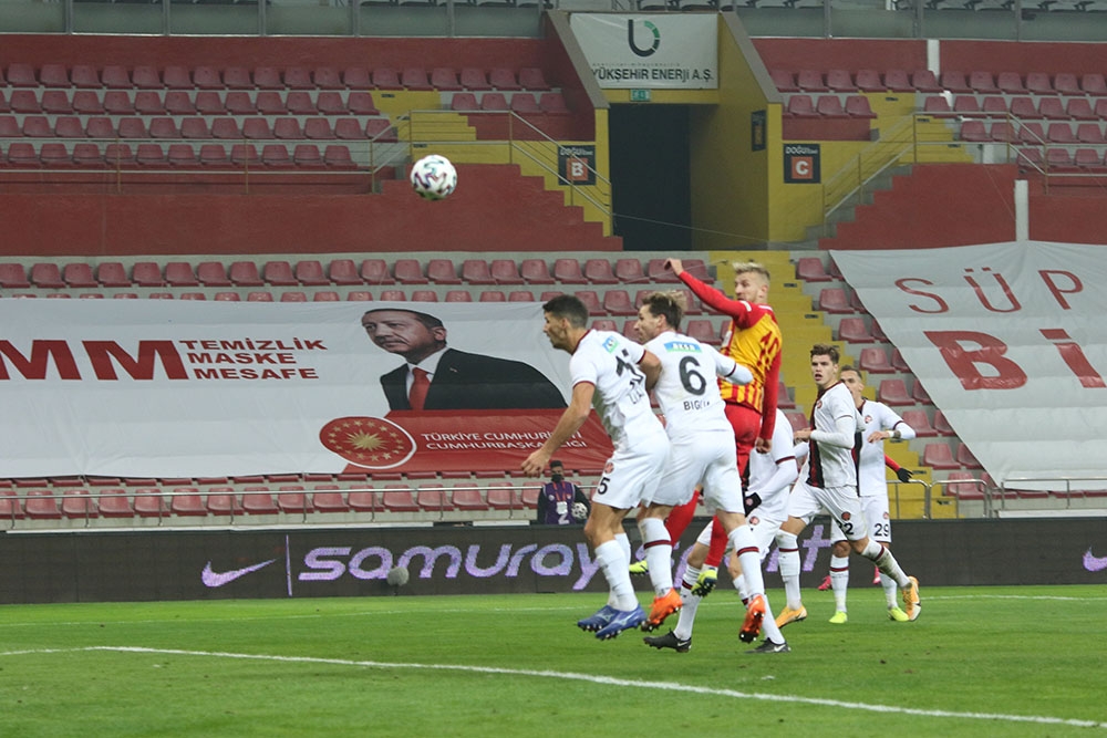 Süper Lig: Hes Kablo Kayserispor: 0 - Fatih Karagümrük: 0 (Maç sonucu)