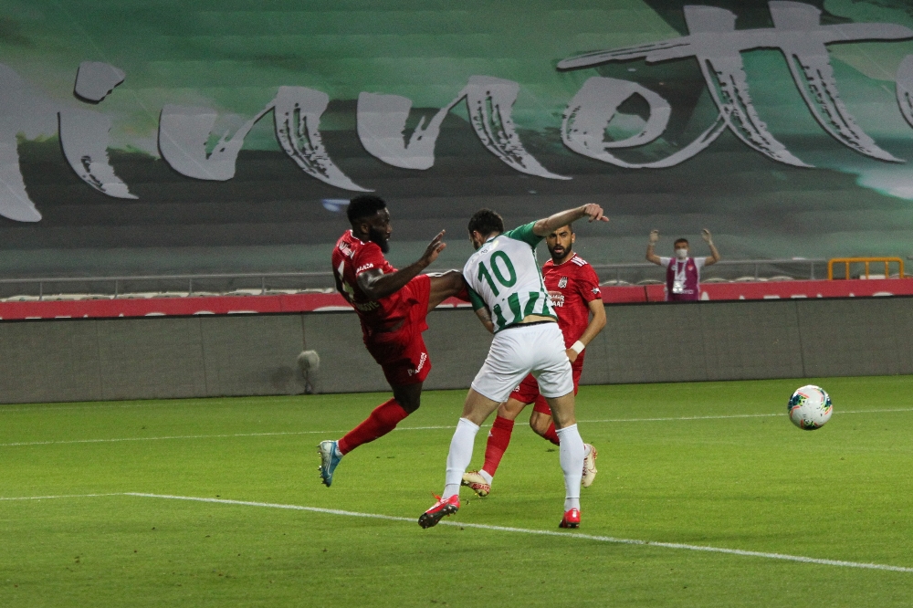 Süper Lig: Konyaspor: 2 - Sivasspor: 2 (Maç sonucu)
