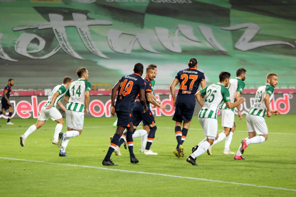 Süper Lig: Konyaspor: 4 - M.Başakşehir: 3 (Maç sonucu)