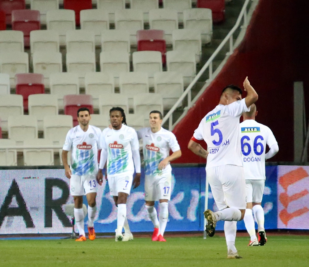 Süper Lig: Sivasspor: 0 - Çaykur Rizespor: 2 (Maç sonucu)