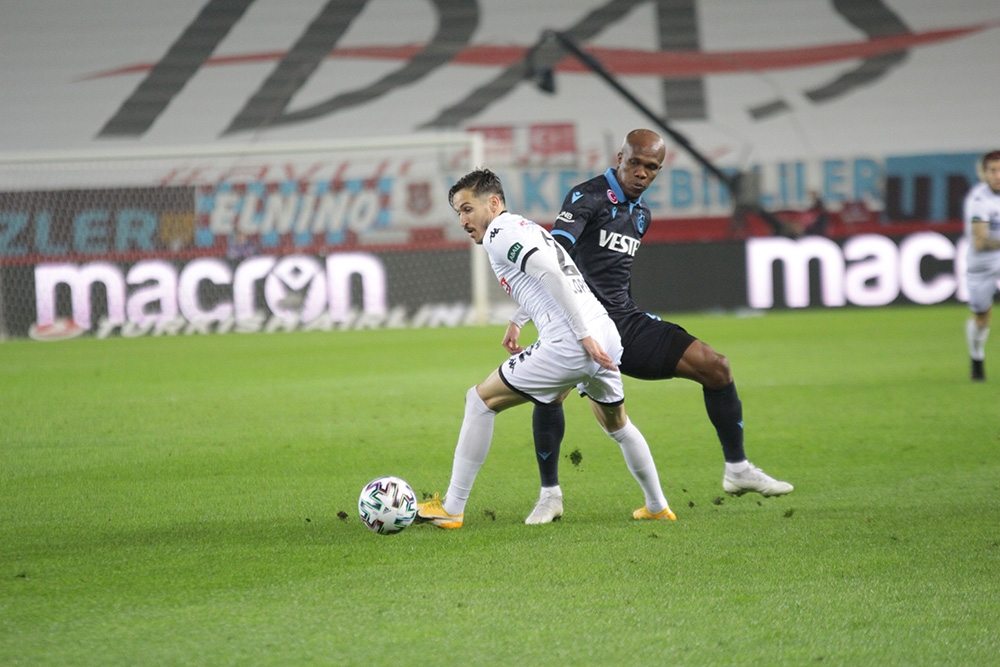 Süper Lig: Trabzonspor: 0 - Yukatel Denizlispor: 0 (İlk yarı)