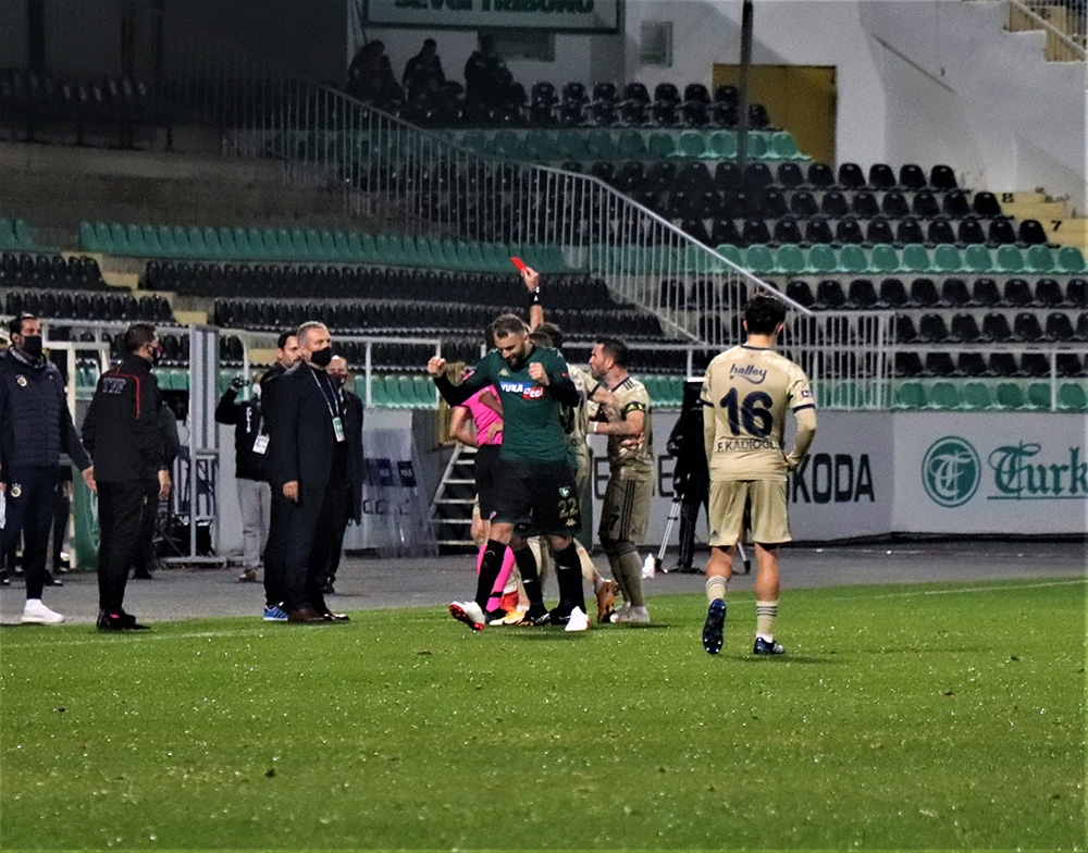 Süper Lig: Y. Denizlispor: 0 - Fenerbahçe: 2 (Maç sonucu)