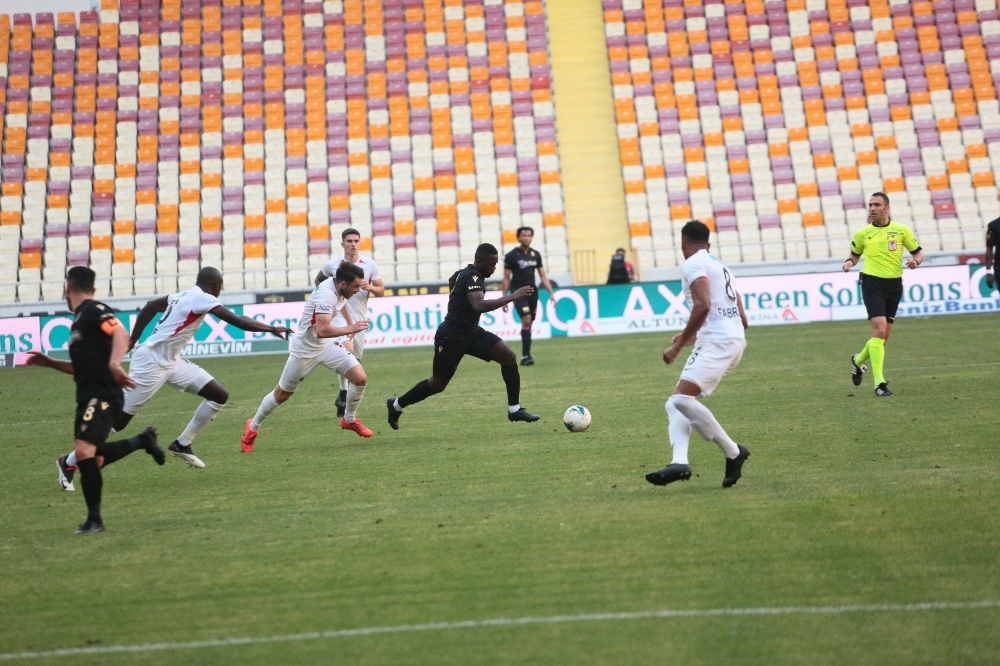 Süper Lig: Yeni Malatyaspor: 0 – Gençlerbirliği: 0 (İlk yarı)