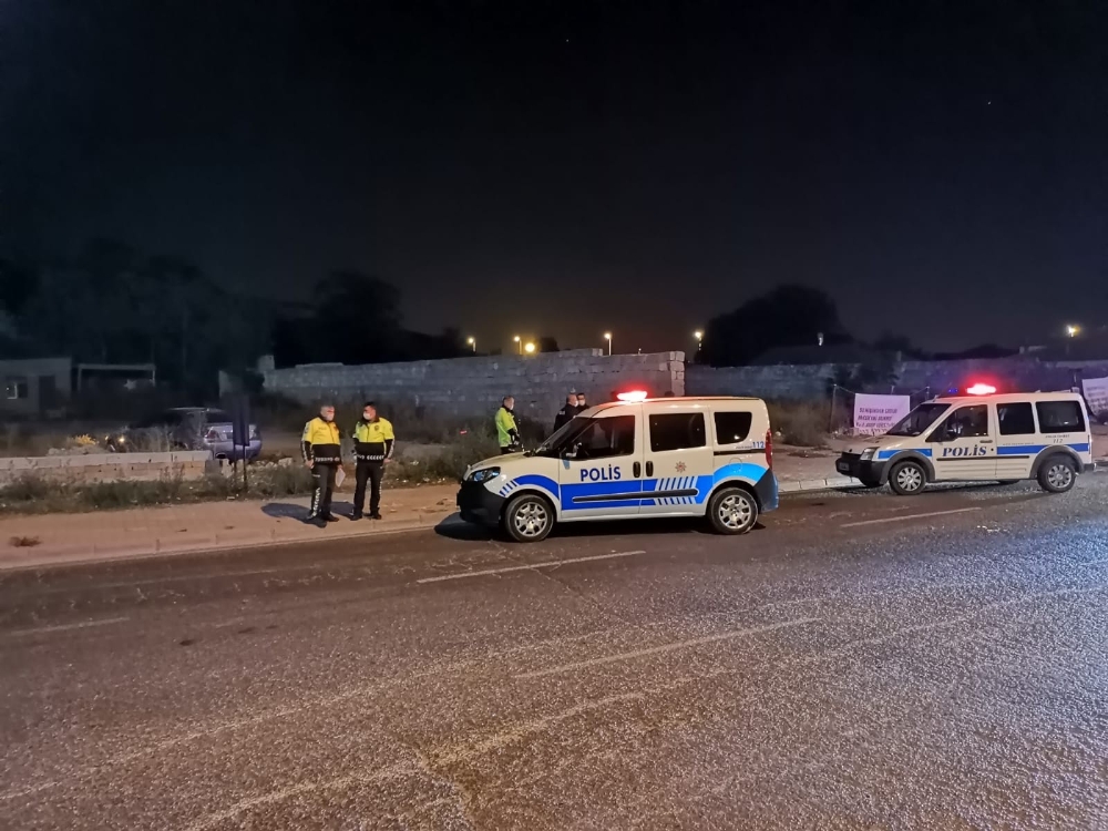 Şüpheli araç polisi alarma geçirdi