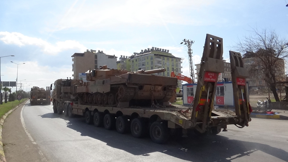 Suriye sınırına obüs sevkiyatı