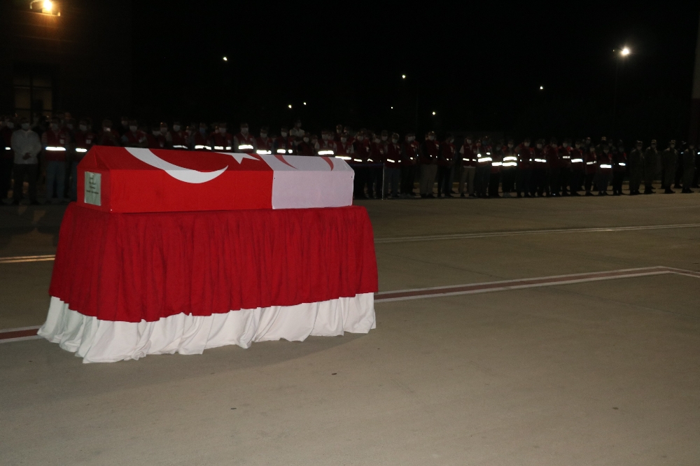 Suriye’de şehit olan Kızılay görevlisi törenle memleketine uğurlandı