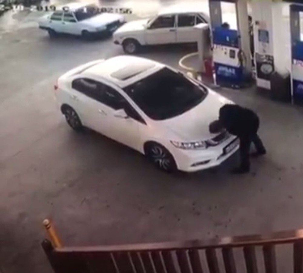 Sürücünün Drift Eğlencesi Ona Pahalıya Patladı