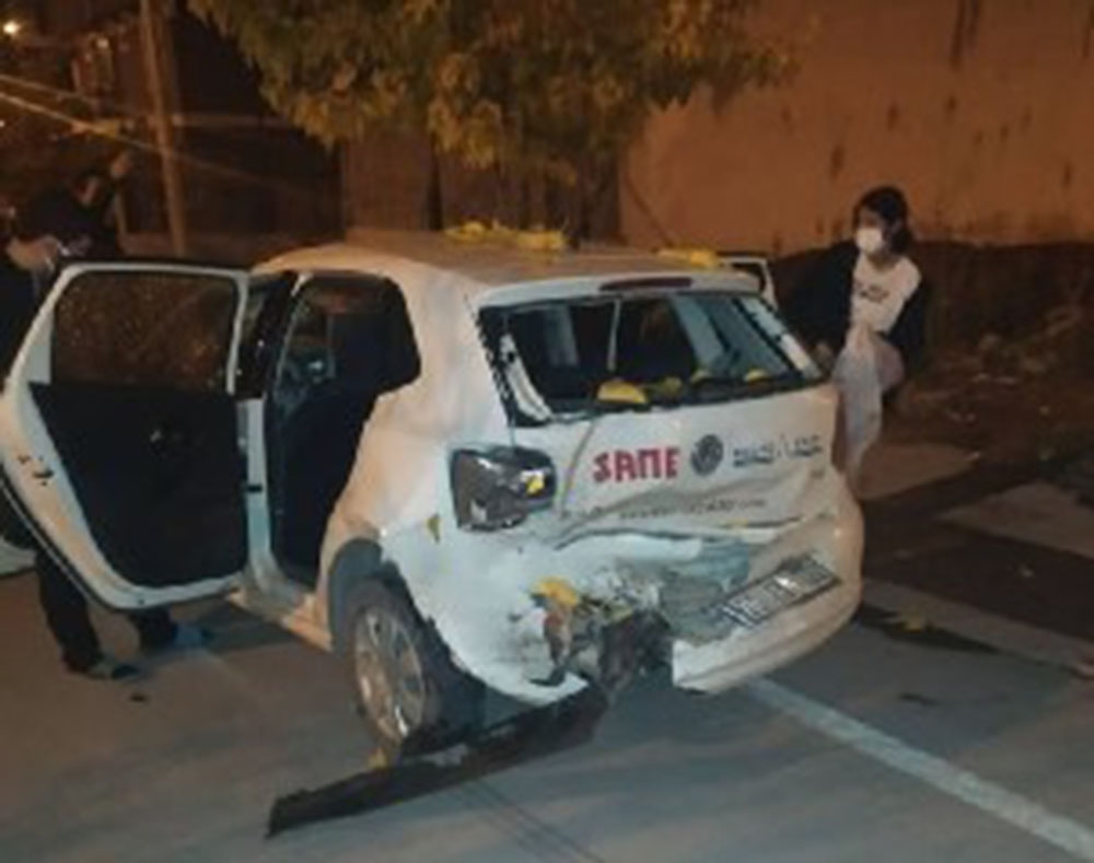 Sürücüsüz otobüs dehşet saçtı