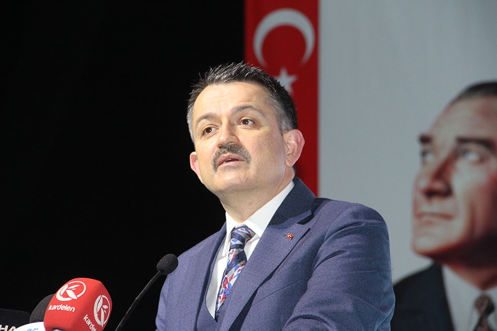 “Süt desteği kapsamında, 424 milyon 194 bin liralık çiğ süt destek ödemesine bugün başlıyoruz