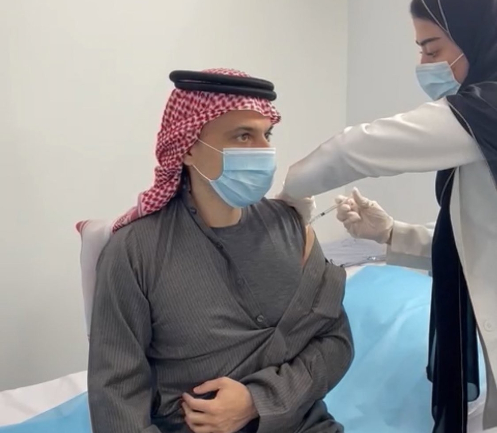 Suudi Arabistan Dışişleri Bakanı Al Suud, Covid-19 aşısı oldu