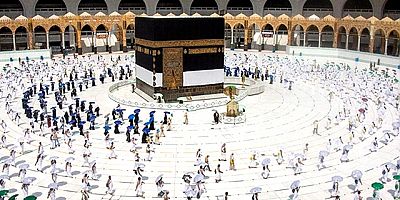 Suudi Arabistan hac ve umre ziyaretçileri için tüm yasakları kaldırdı