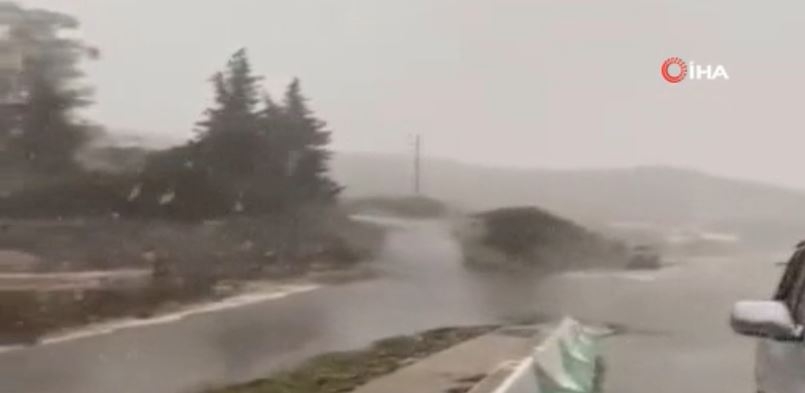 Suudi Arabistan’a kar yağdı