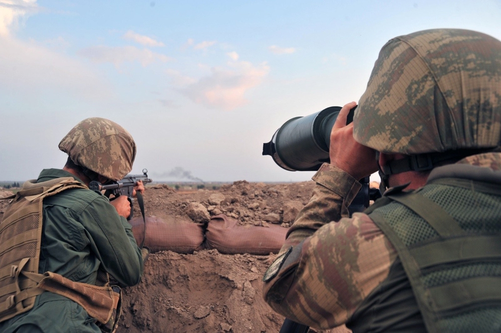 Taciz ateşi açan 4 PKK/YPG’li terörist etkisiz hale getirildi