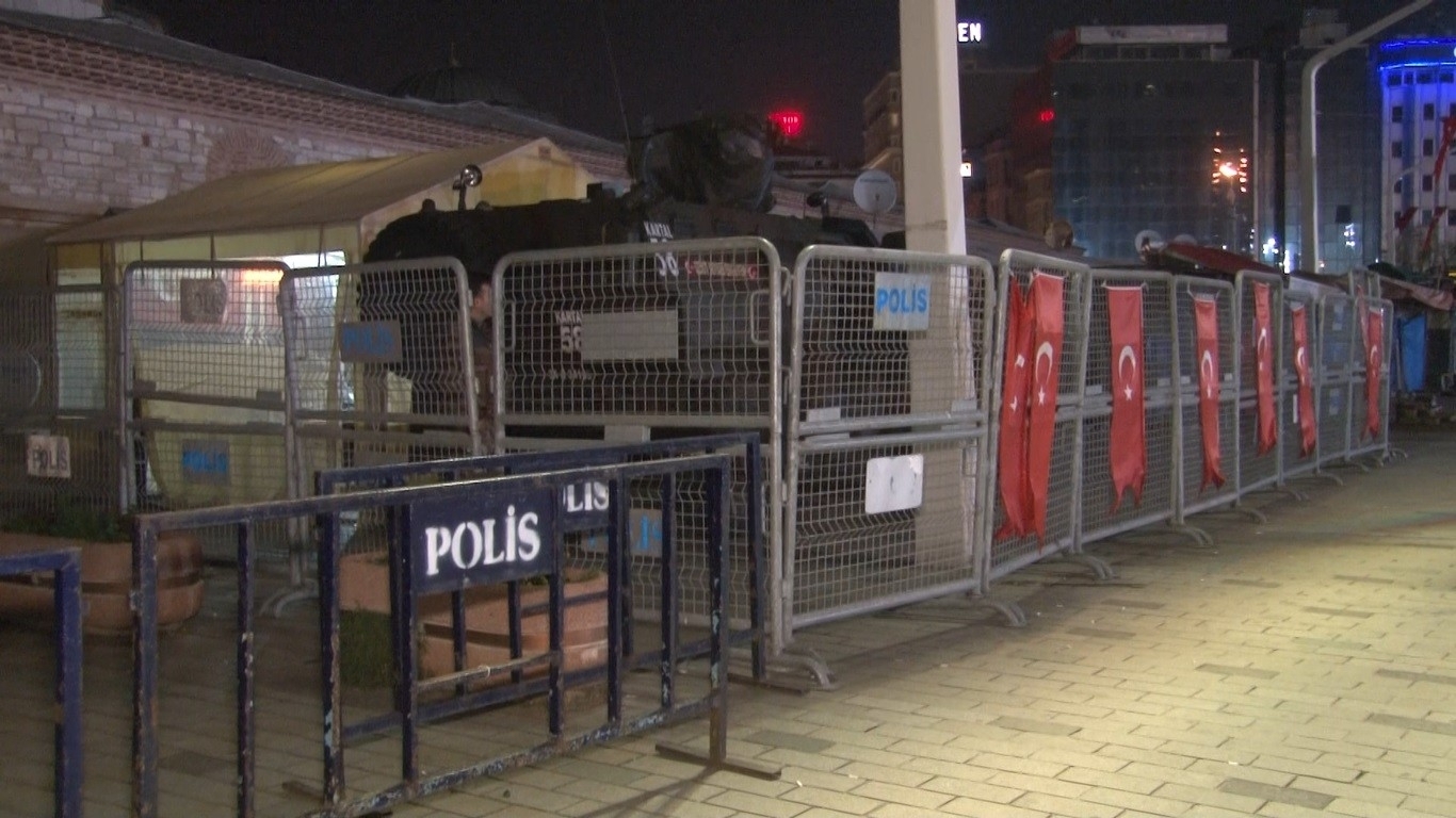Taksim’e yürümek isteyen gruplara gözaltı
