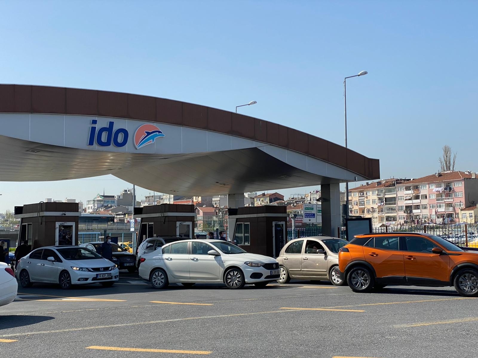 Tam kapanmaya saatler kala İDO’da yoğunluk devam ediyor