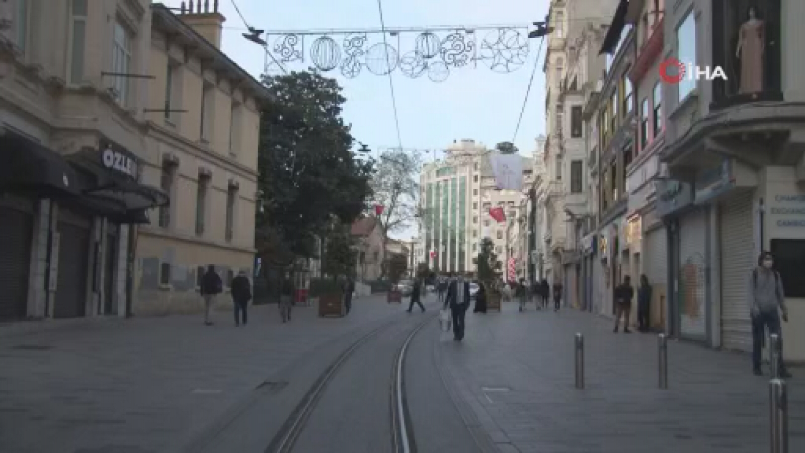 Tam kapanmayla birlikte İstiklal Caddesi turistlere kaldı