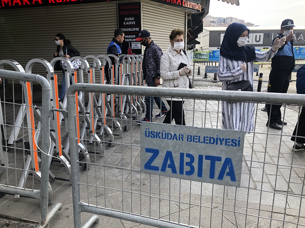 Tarihi Balıkçılar Çarşısı’na korona önlemi