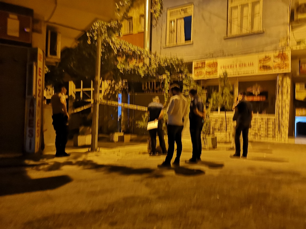 Tarsus’ta dernek binasına silahlı saldırı