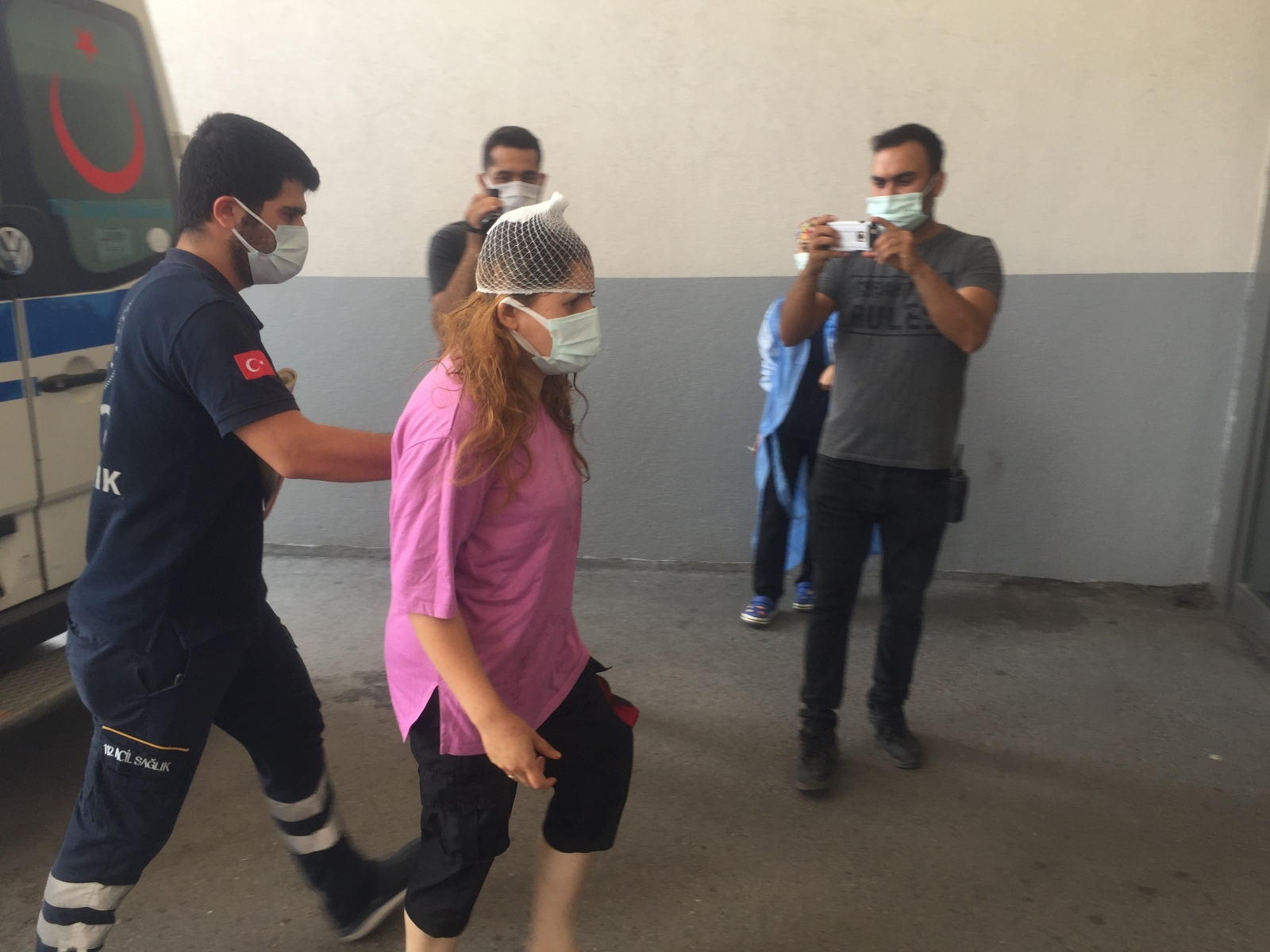 Tavuk yemeği tartışması kanlı bitti, gelin kayınpederini bıçakladı
