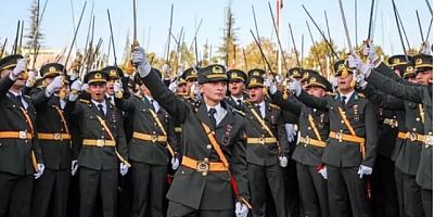 Teğmenlerin kılıçlı yemini... Yüksek Disiplin Kurulu 16 Ocak'ta toplanacak