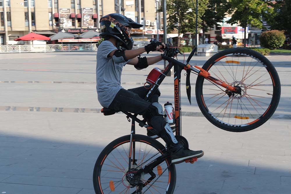 Tek tekerde 4 kilometre