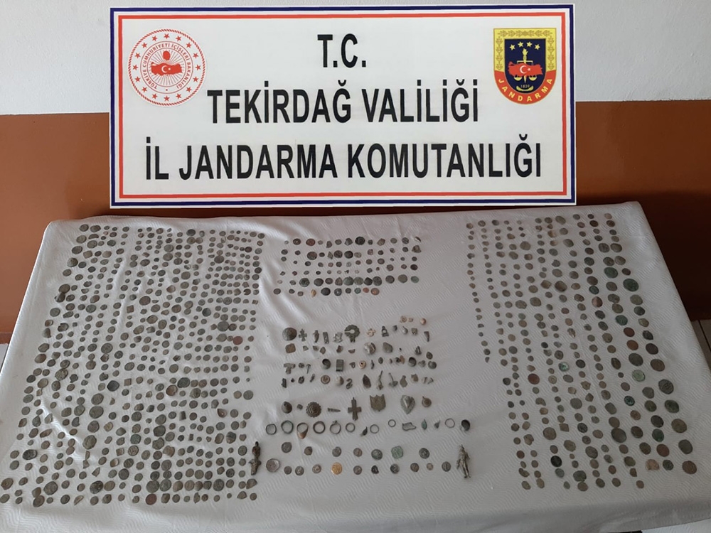 Tekirdağ’da yüzlerce adet tarihi eser ele geçirildi