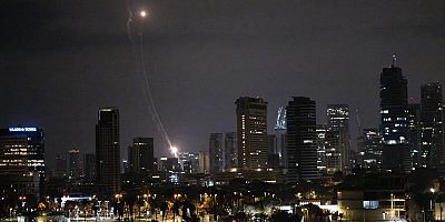 Tel Aviv'de çok sayıda patlama sesi duyuldu