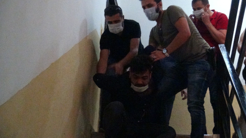 Telefon dolandırıcıları gazetecilerin oyununa gelince böyle yakayı ele verdiler