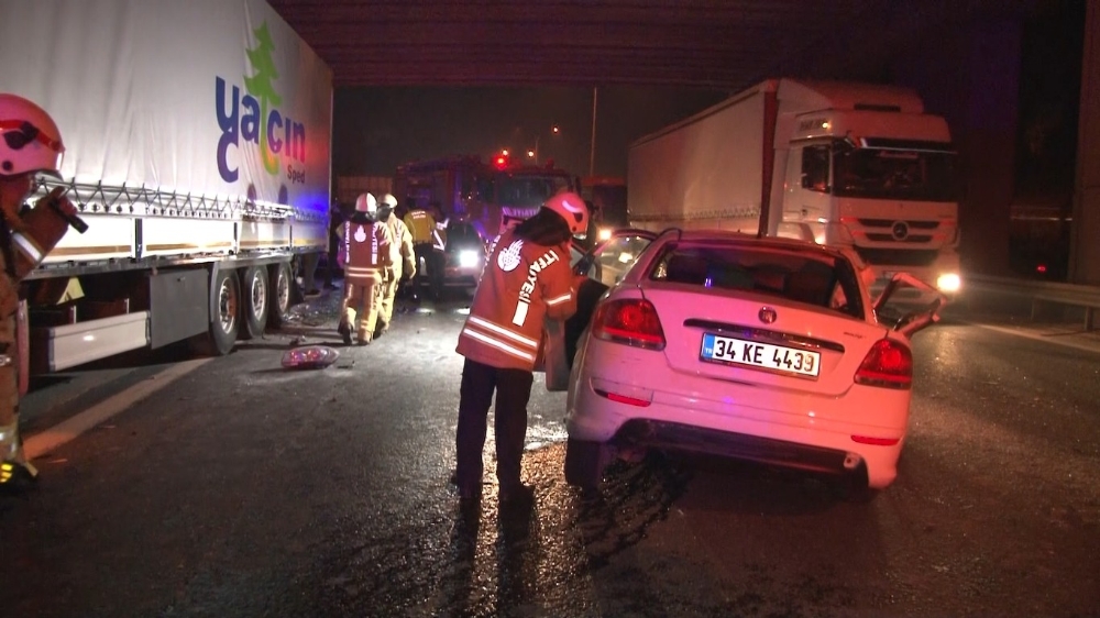 TEM’de zincirleme kaza: 1 yaralı
