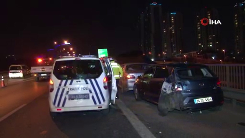 TEM’de zincirleme trafik kazası: 5 yaralı