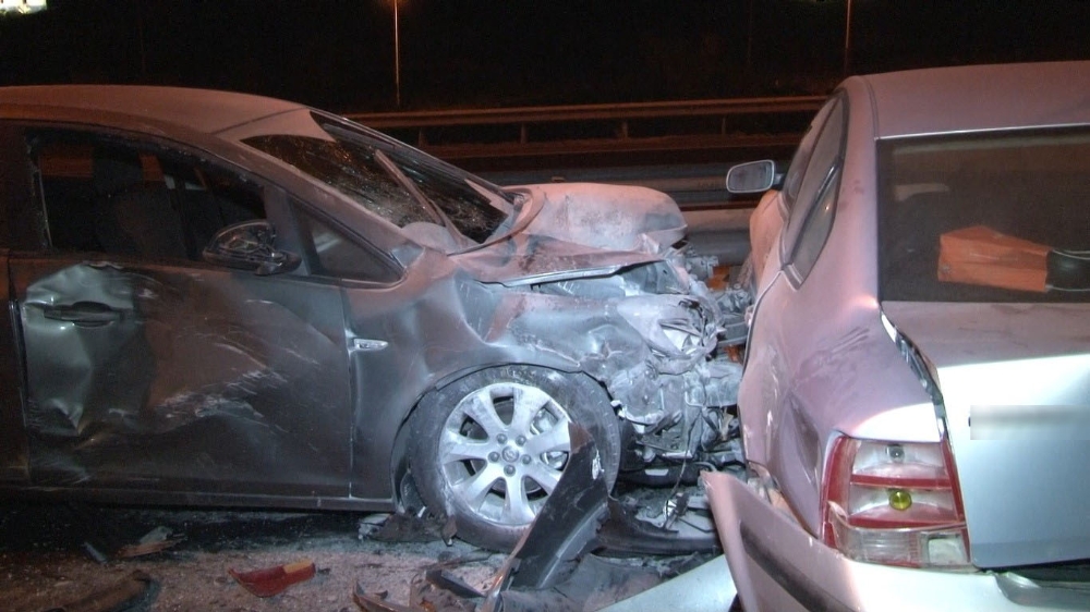 TEM’de zincirleme trafik kazası:2 yaralı