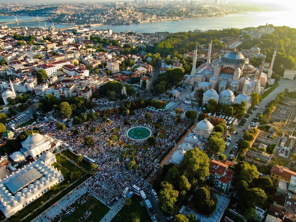 Temmuz ayında en çok Ayasofya’nın yeniden Cami olması konuşuldu