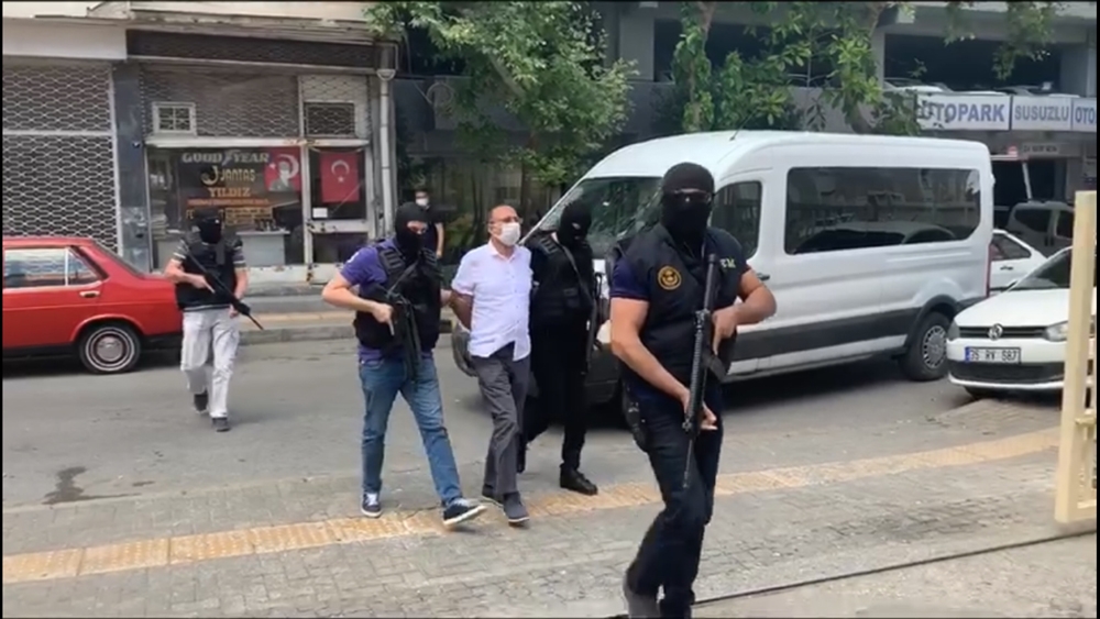 Terör örgütü DHKP/C’nin kasası olduğu ifade edilen M.S.D hücre evinde yakalandı