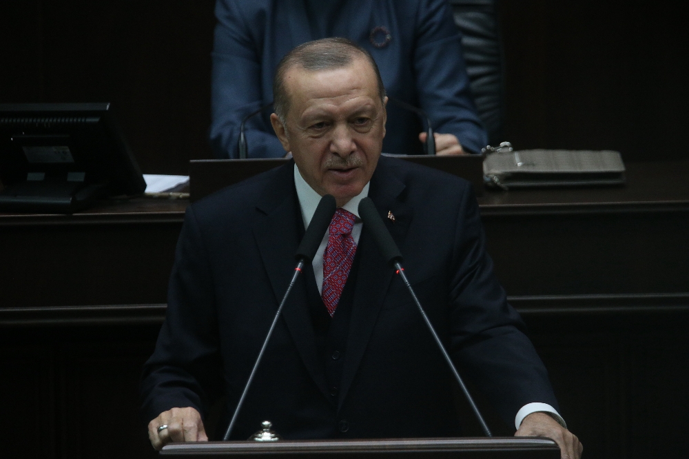 “Teröristin kitabını tavsiye etmesi beni rencide etmiştir”