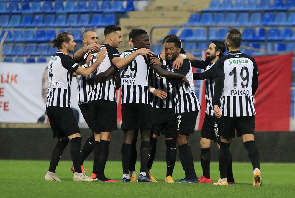 TFF 1. Lig: Adanaspor: 1 - Altay: 4