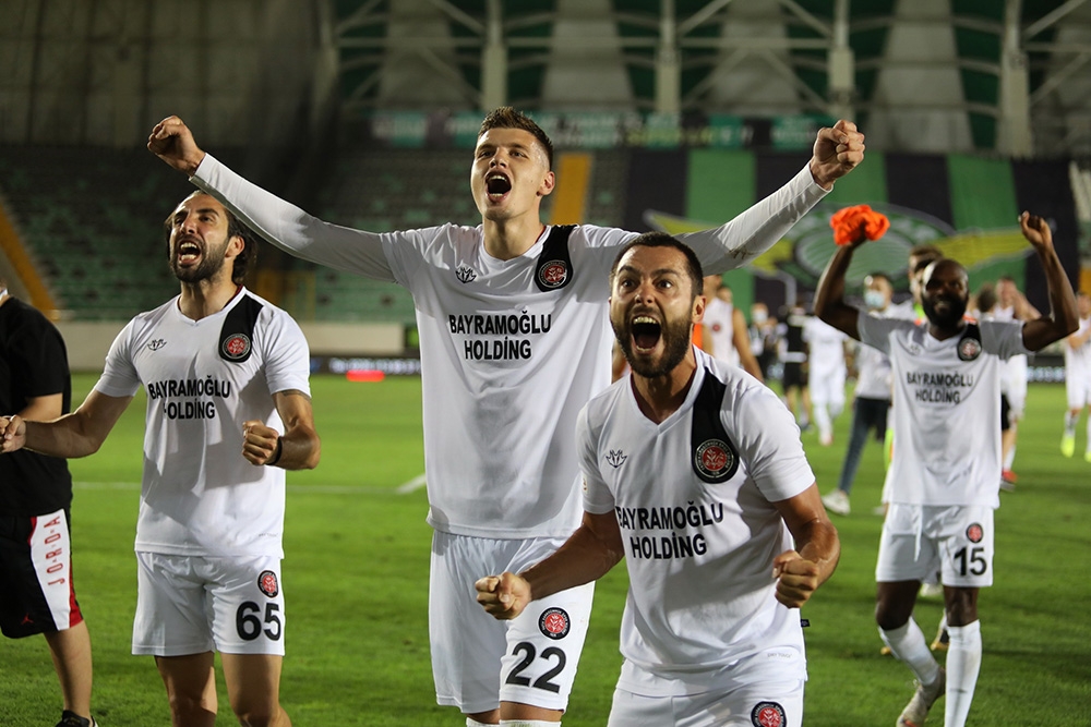 TFF 1. Lig Play-Off Yarı Final: Akhisarpor: 0 - Fatih Karagümrük: 1