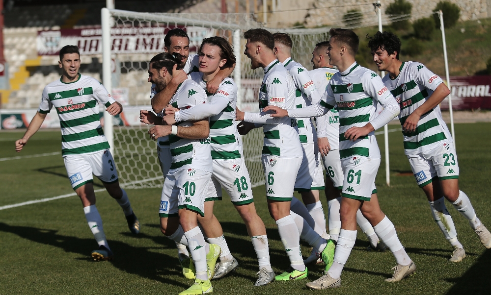 TFF 1. Lig: Royal Hastanesi Bandırmaspor: 0 - Bursaspor: 1 (İlk yarı)