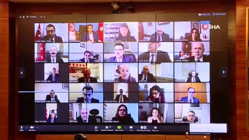 Ticaret Bakanı Pekcan, yurtdışı temsilcileriyle görüştü