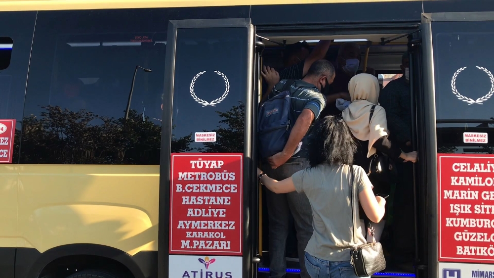 Tıka basa yolculuk devam ediyor