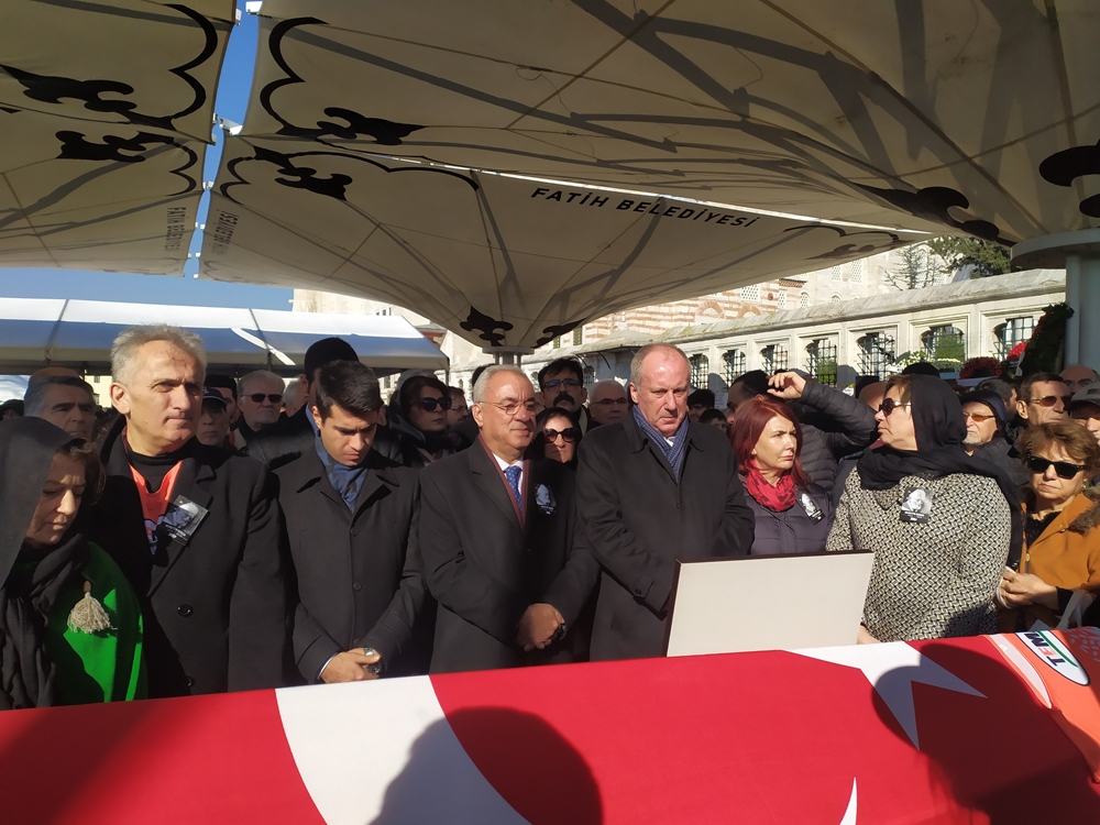 Toprak Dede son yolculuğuna uğurlandı