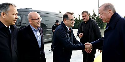 Törende sürpriz isim! Siyasete ara vermişti... Mehmet Şimşek yıllar sonra Erdoğan'la yan yana